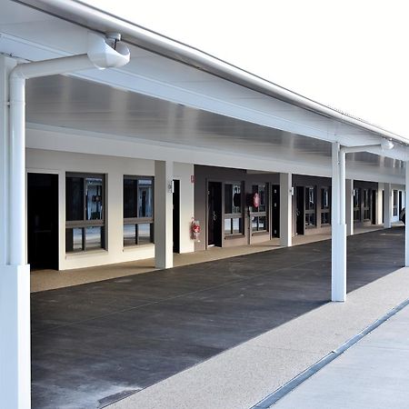 Western Downs Motor Inn Miles Extérieur photo