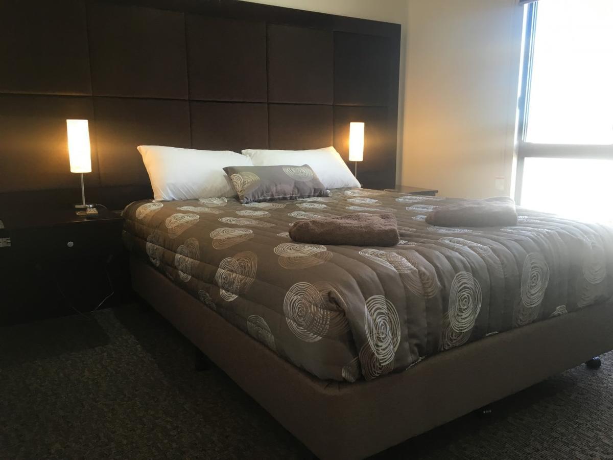 Western Downs Motor Inn Miles Extérieur photo