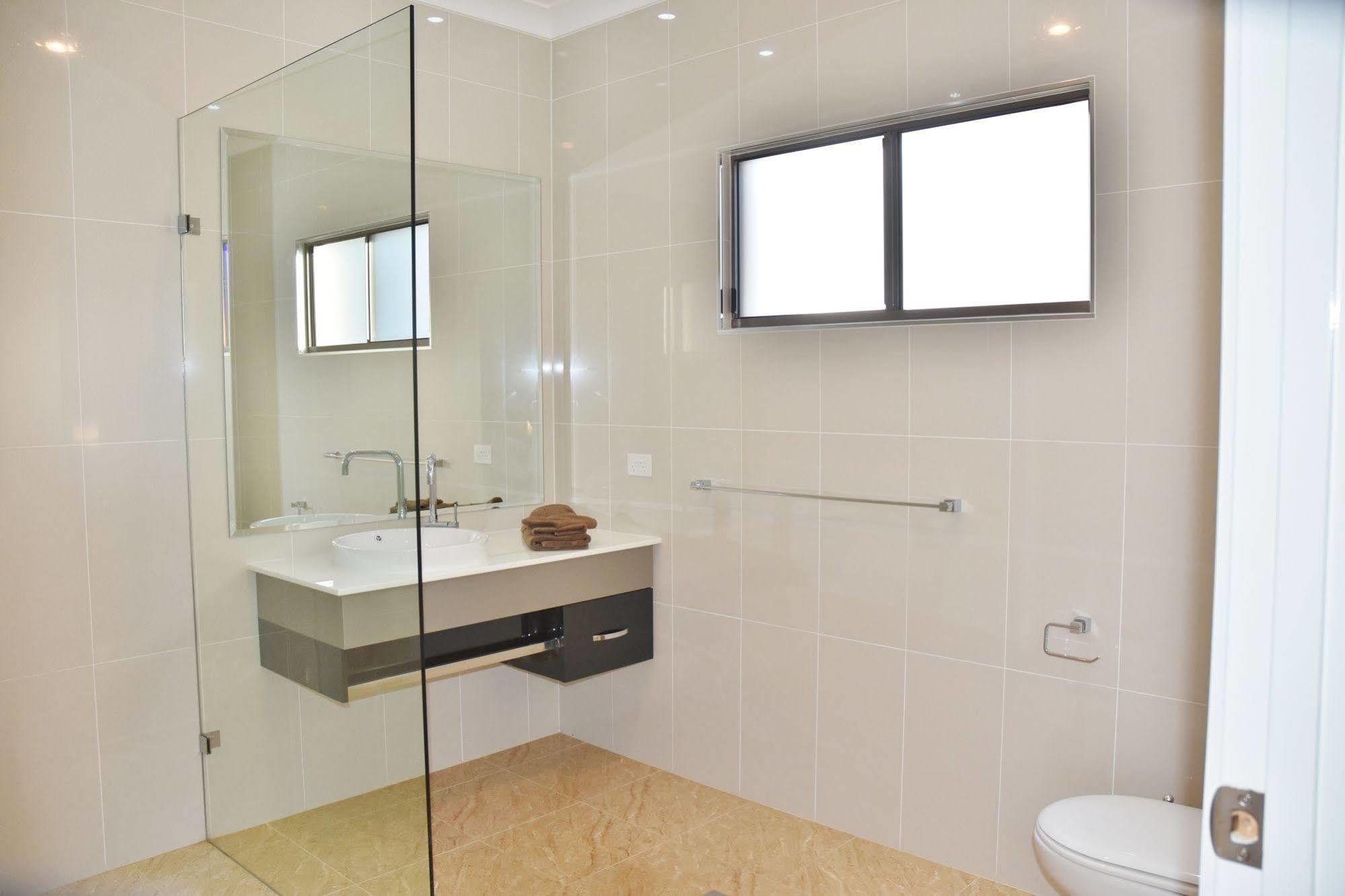 Western Downs Motor Inn Miles Extérieur photo
