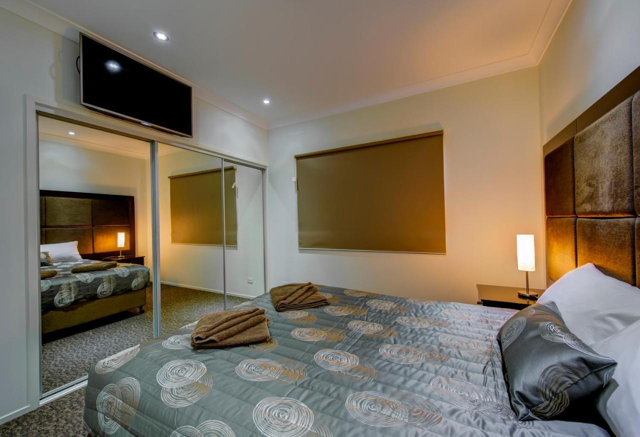 Western Downs Motor Inn Miles Extérieur photo